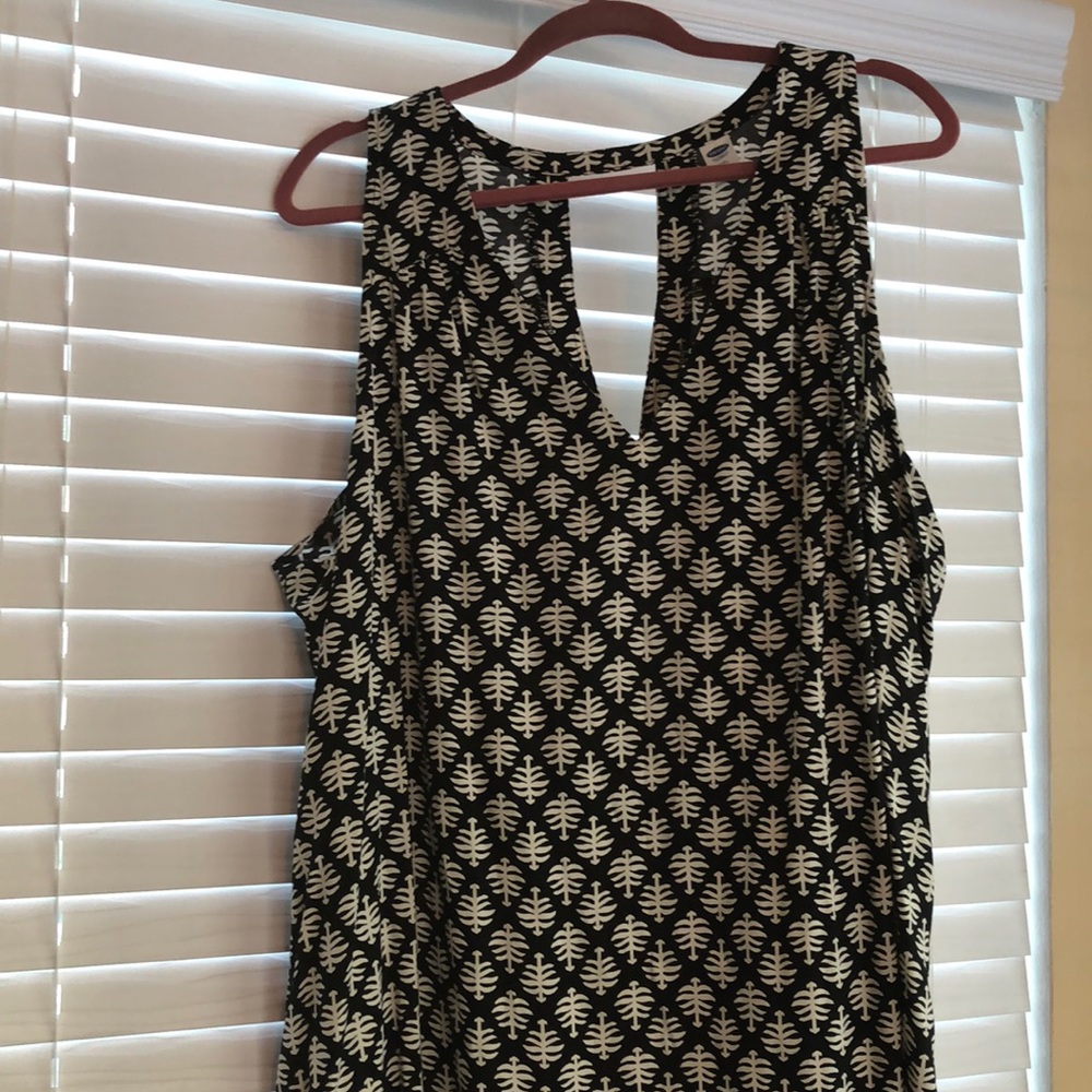 black & white printed dress
